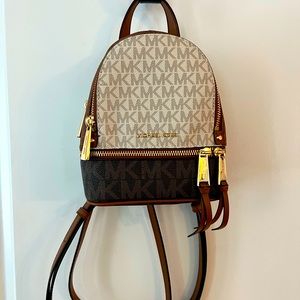 Rhea Mini Color-block Logo backpack